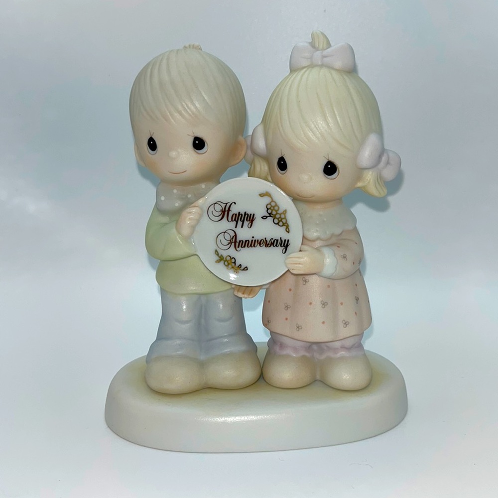 PRECIOUS MOMENT FIGURINE GOD BLESSED OUR YEARS TOGETHER WITH LOVE AND HAPPINESS